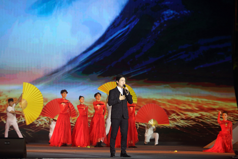 /QJ_007224203329.jpg 064A2453.JPG