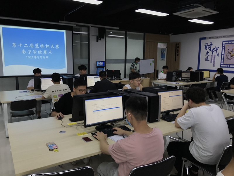 /QJ_097931773607.jpg 比賽現(xiàn)場(chǎng).jpg