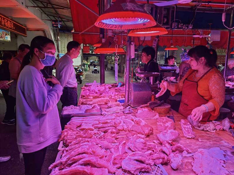 市場肉品充足.jpg
